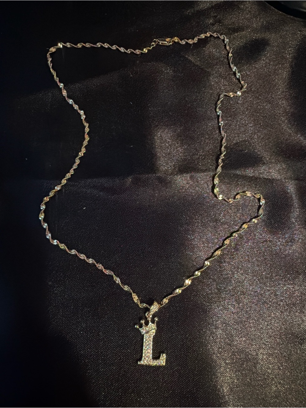 Sparkling Gold 'L' Initial Necklace - Women's Jewelry